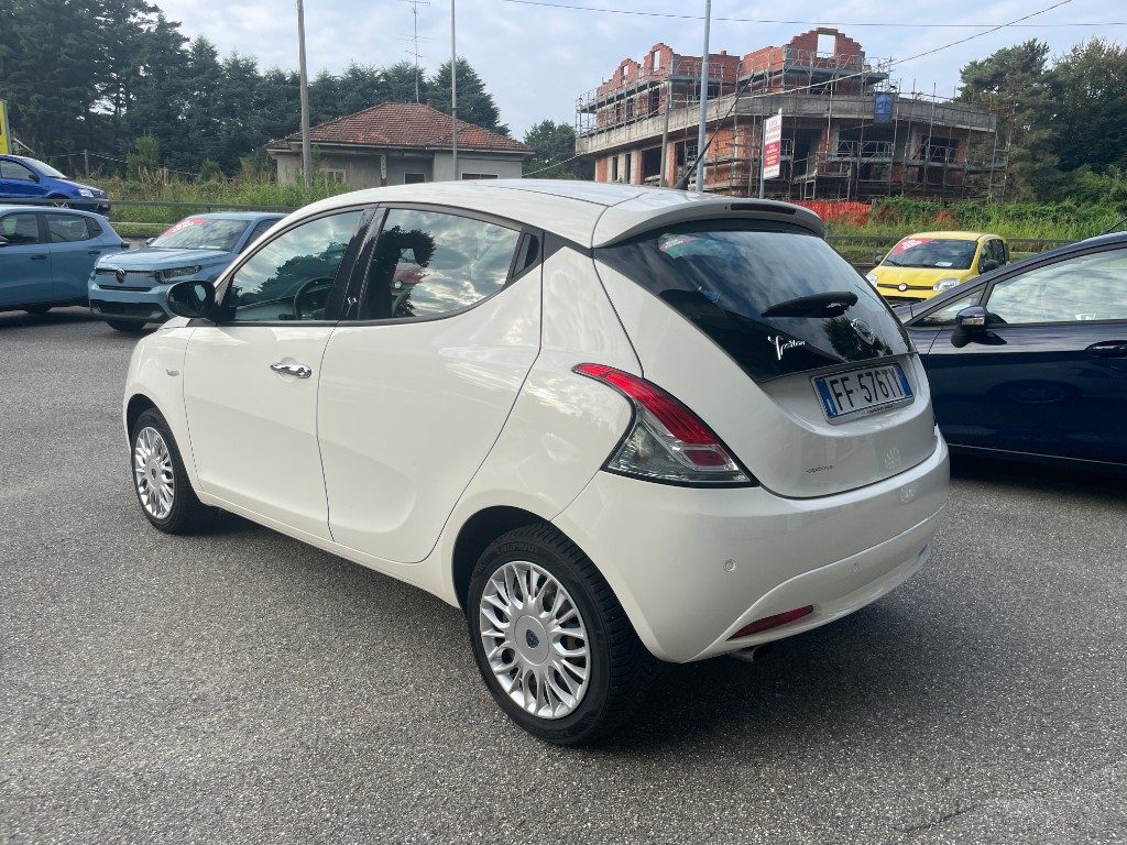 LANCIA Ypsilon 1.2 69 CV 5 porte Gold - 6