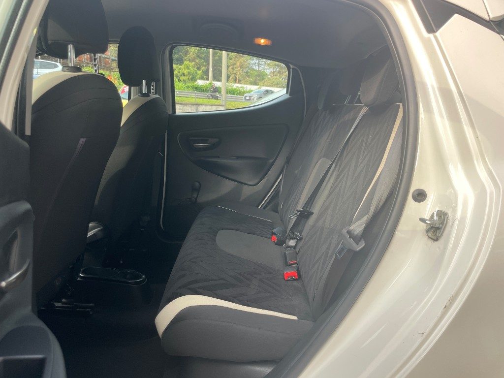 LANCIA Ypsilon 1.2 69 CV 5 porte Gold - 8