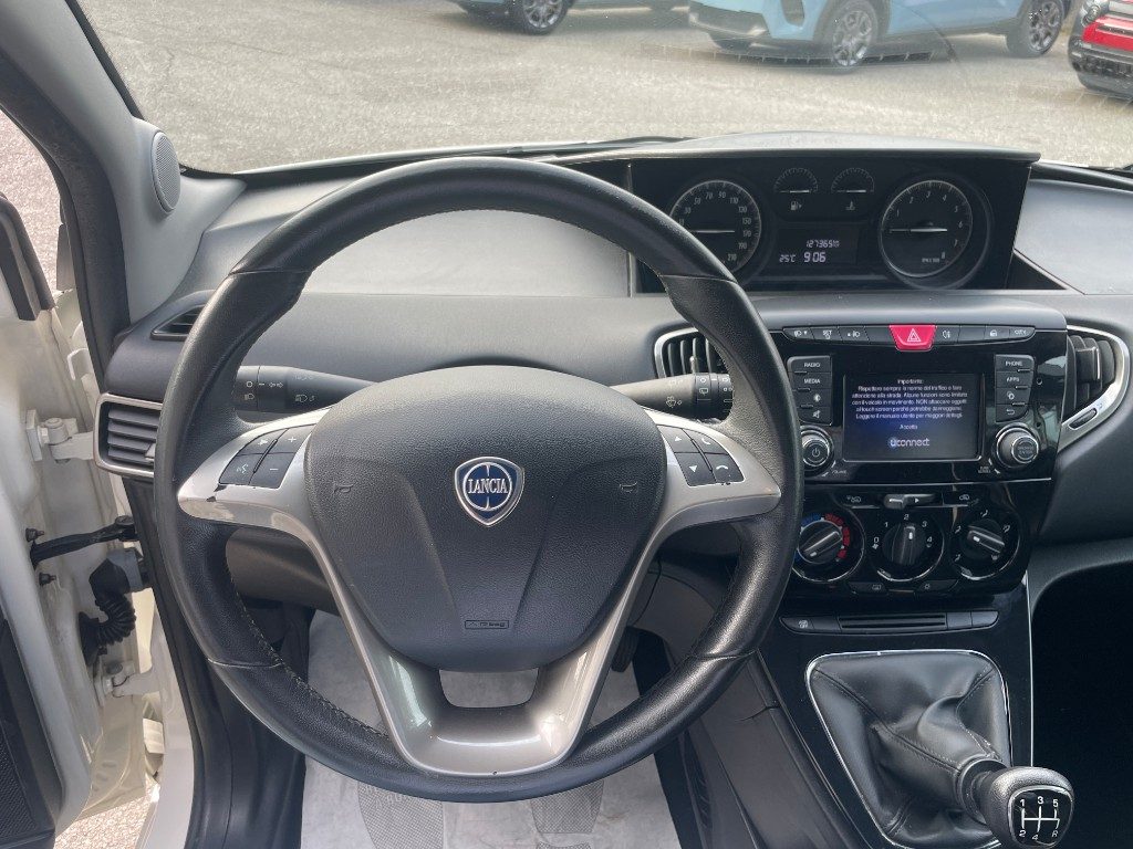 LANCIA Ypsilon 1.2 69 CV 5 porte Gold - 11