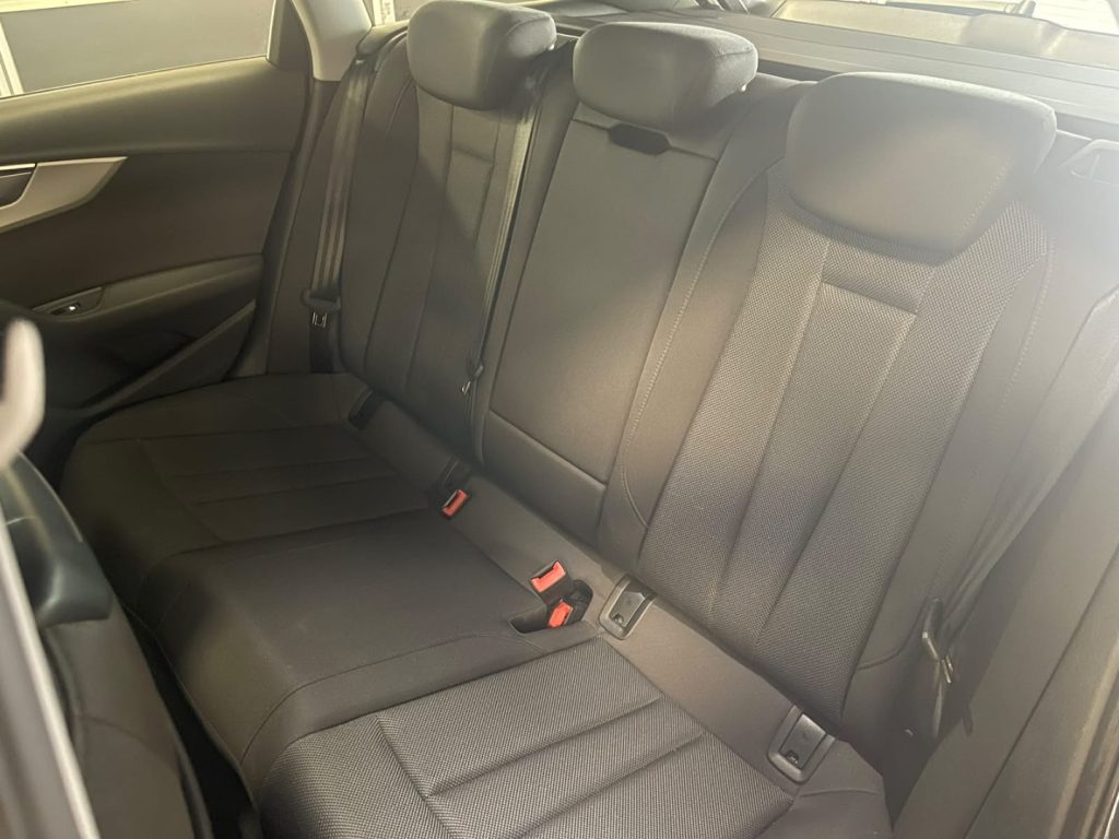 AUDI A4 Avant 35 TDI Bus. Adv. S Tronic MHEV - 11