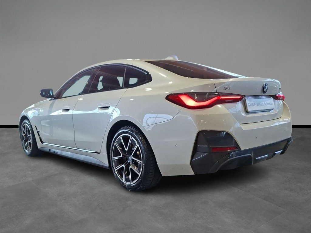 BMW i4 eDrive 40 Msport + Tetto Apr. - 4