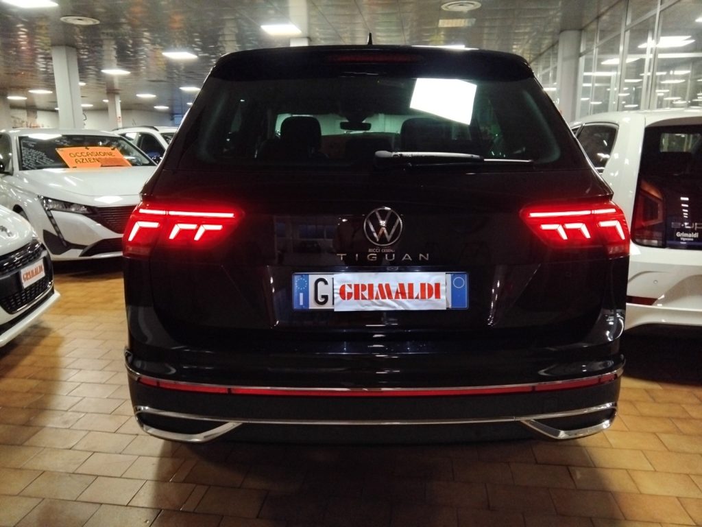 VOLKSWAGEN Tiguan 2.0 TDI DSG Eleg. 18 MATRIX PELLE C/GRIM SP.DAY - 5