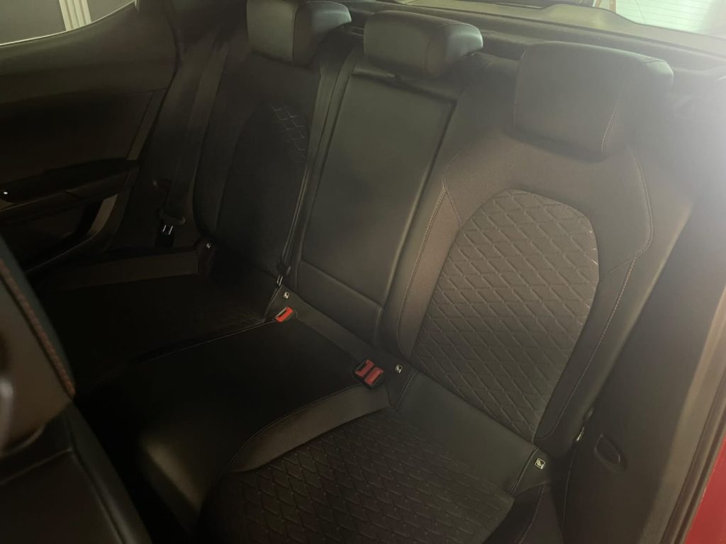 SEAT Leon 1.5 TSI FR 18 VIDEO LED C/GRIMALDI SPECIAL DAY - 11