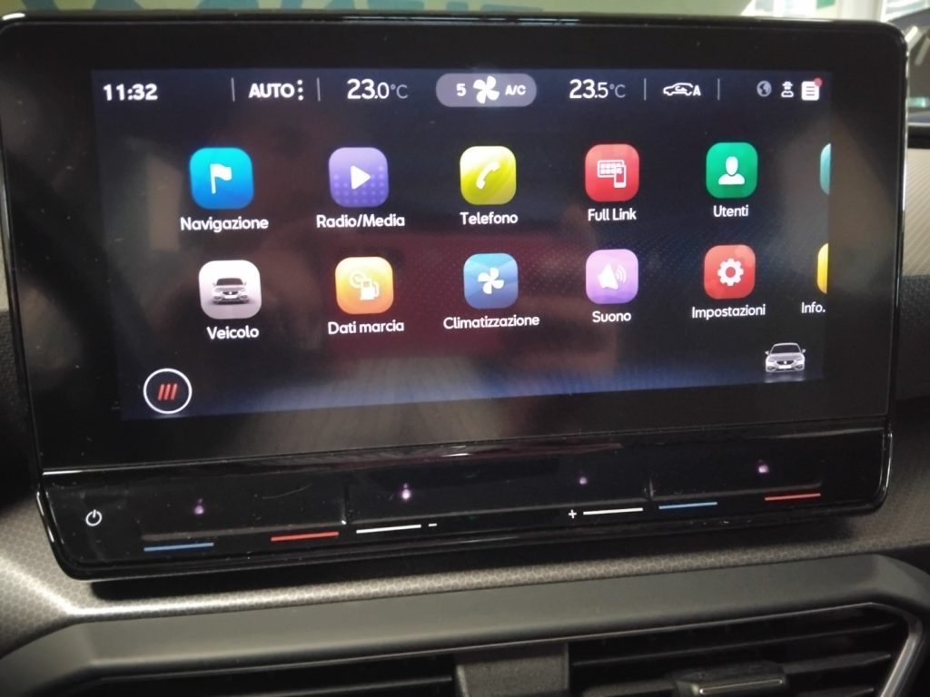 SEAT Leon 1.0 eTSI DSG Business MHEV C/GRIMALDI SPECIAL DAY - 24