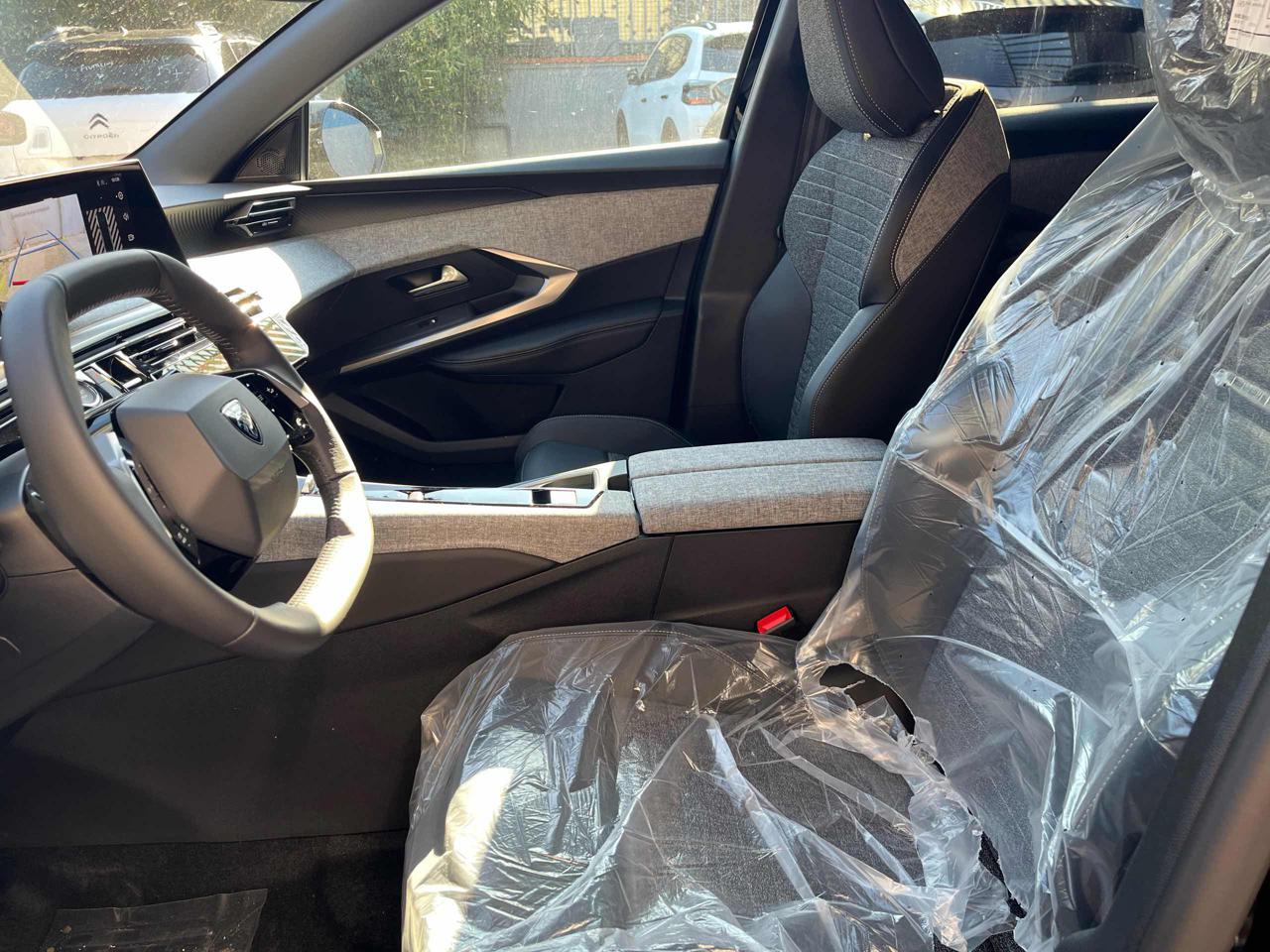 PEUGEOT 3008 ALLURE  Hybrid 145cv e-DCS6