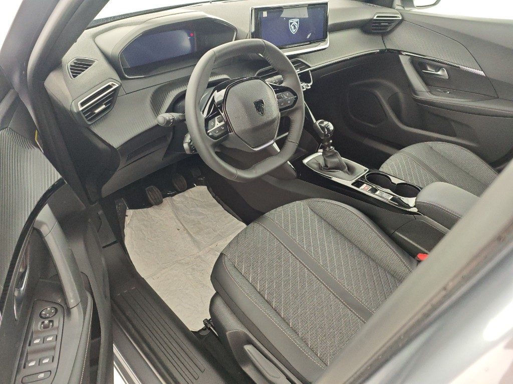 PEUGEOT 2008 PureTech 100 S&S Allure