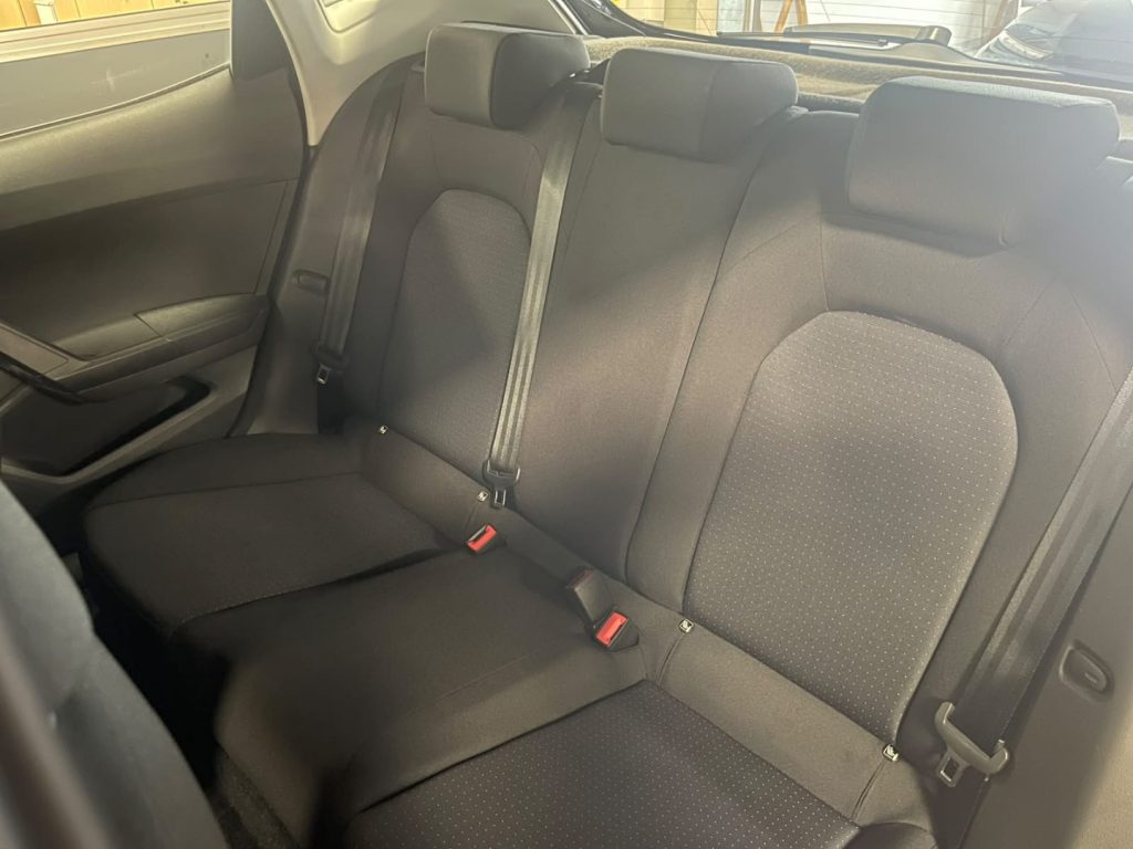 SEAT Ibiza 1.0 TGI 5 porte Business - 8