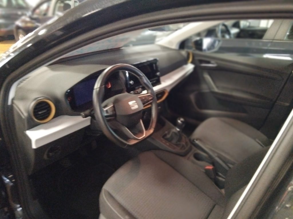 SEAT Ibiza 1.0 EcoTSI 95 CV Style LED C/GRIMALDI SP.DAY - 12