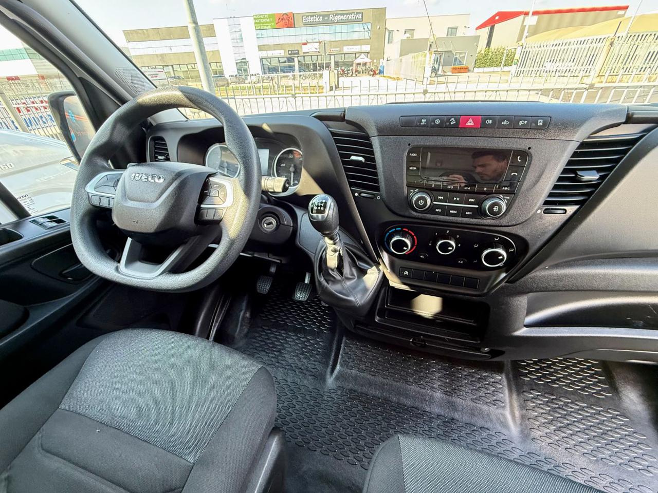 IVECO DAILY  35c140 - 10