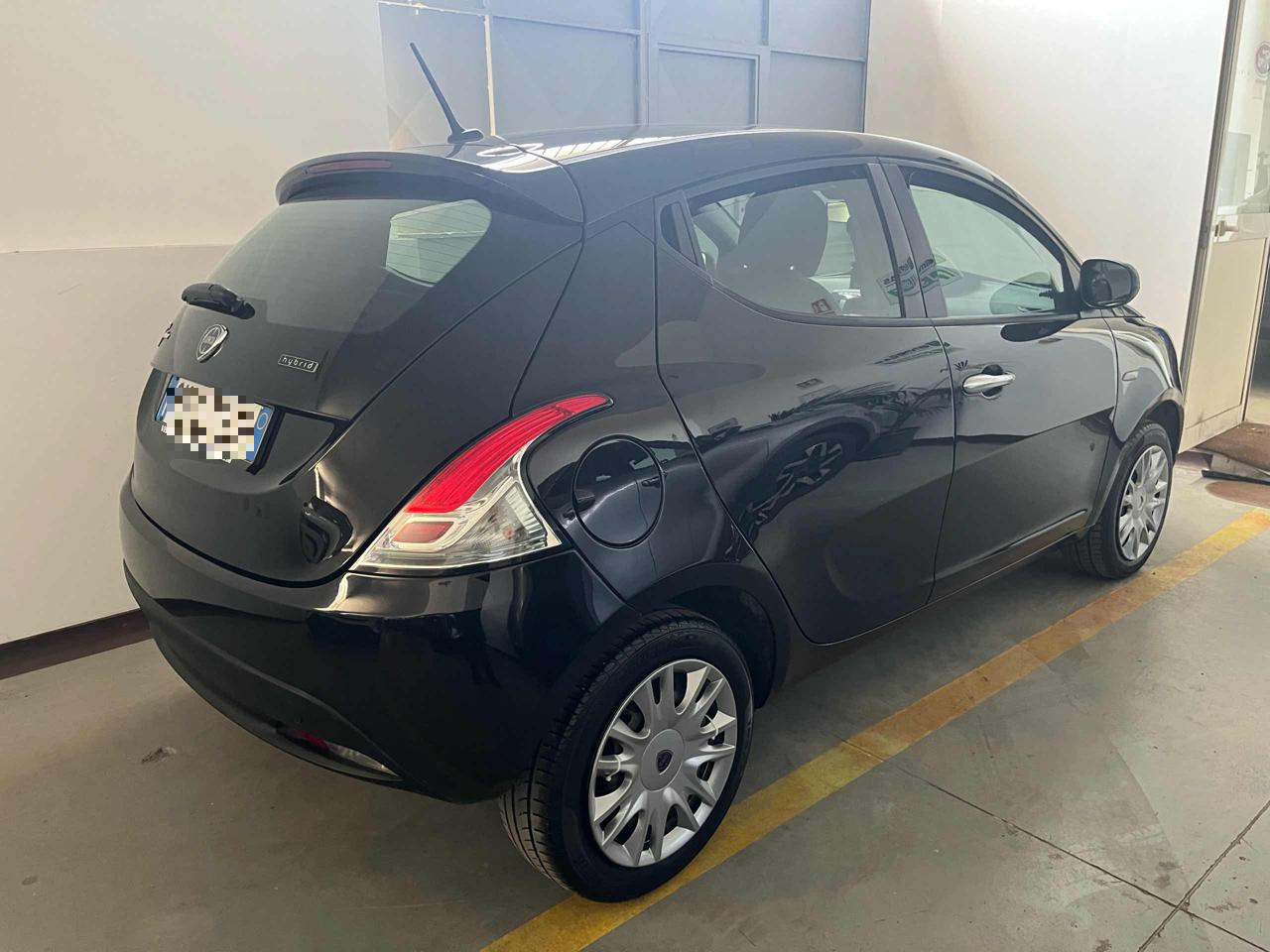 LANCIA Ypsilon 1.0 FireFly HYBRID 70cv S&S Ecochic