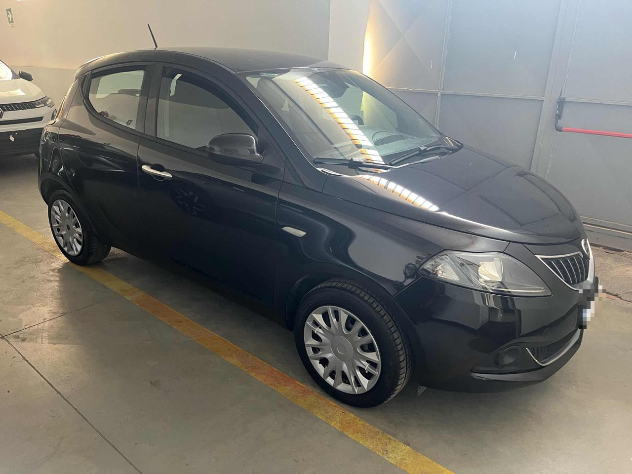 LANCIA Ypsilon 1.0 FireFly HYBRID 70cv S&S Ecochic