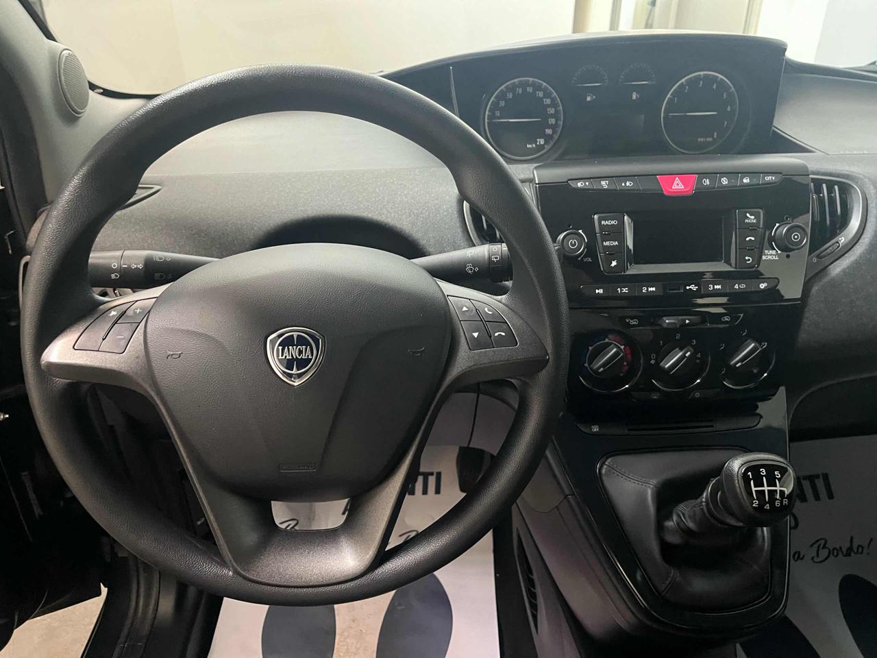 LANCIA Ypsilon 1.0 FireFly HYBRID 70cv S&S Ecochic