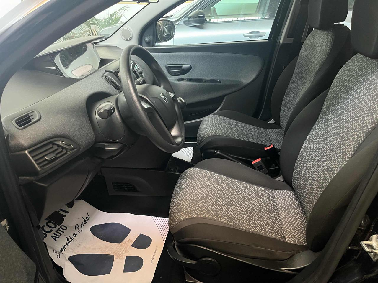LANCIA Ypsilon 1.0 FireFly HYBRID 70cv S&S Ecochic