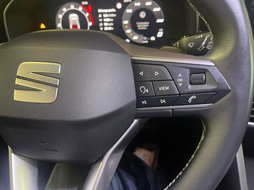 SEAT Leon 1.5 E TSI DSG Business VIDEO LED MHEV 17 - 19