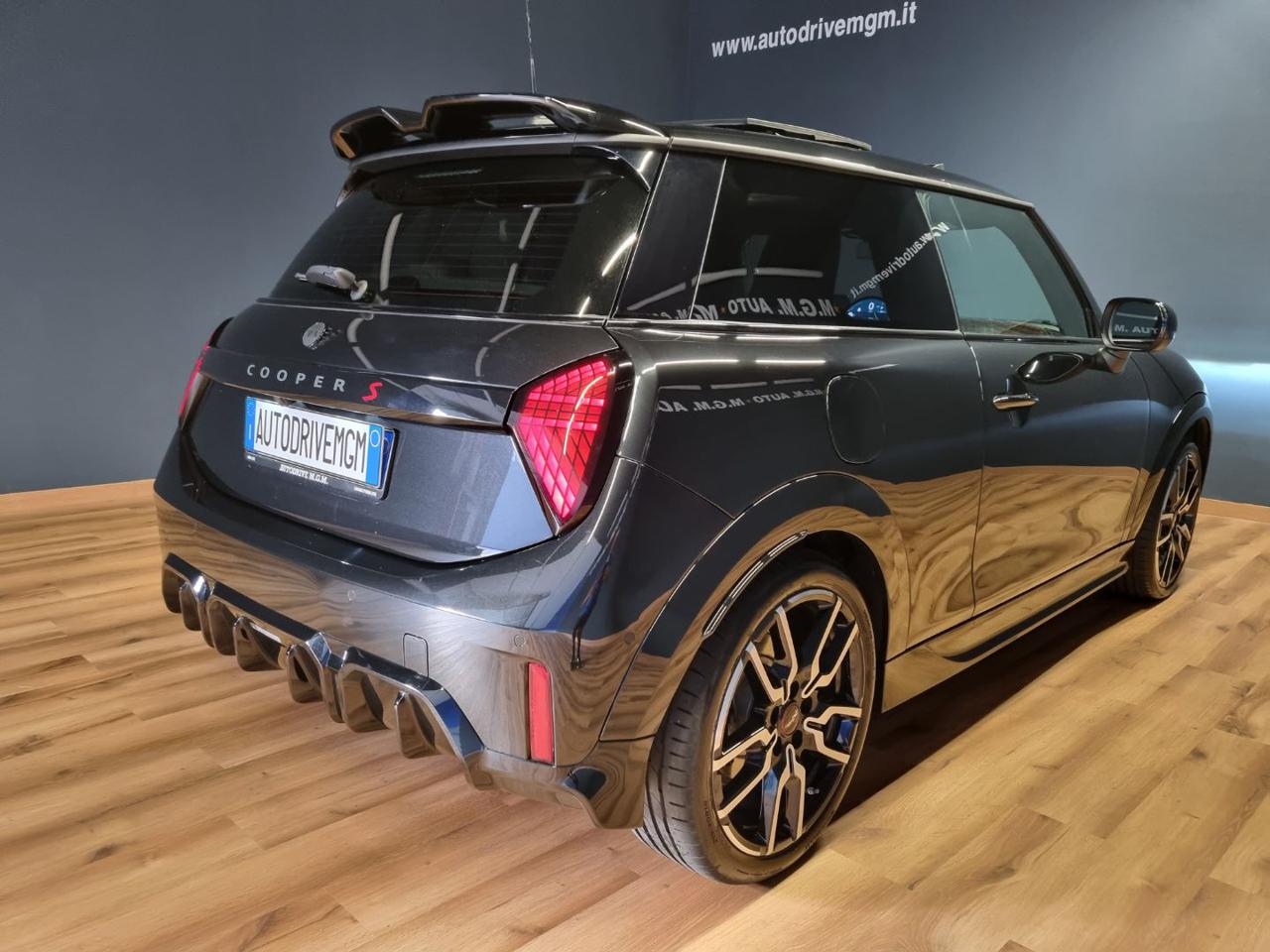 MINI Mini Cooper S JCW - 19