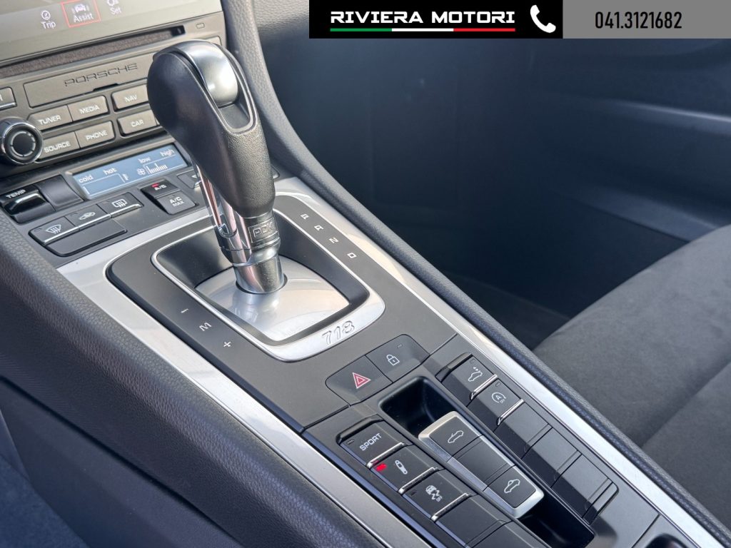 PORSCHE Boxster 2.0 PDK - 8