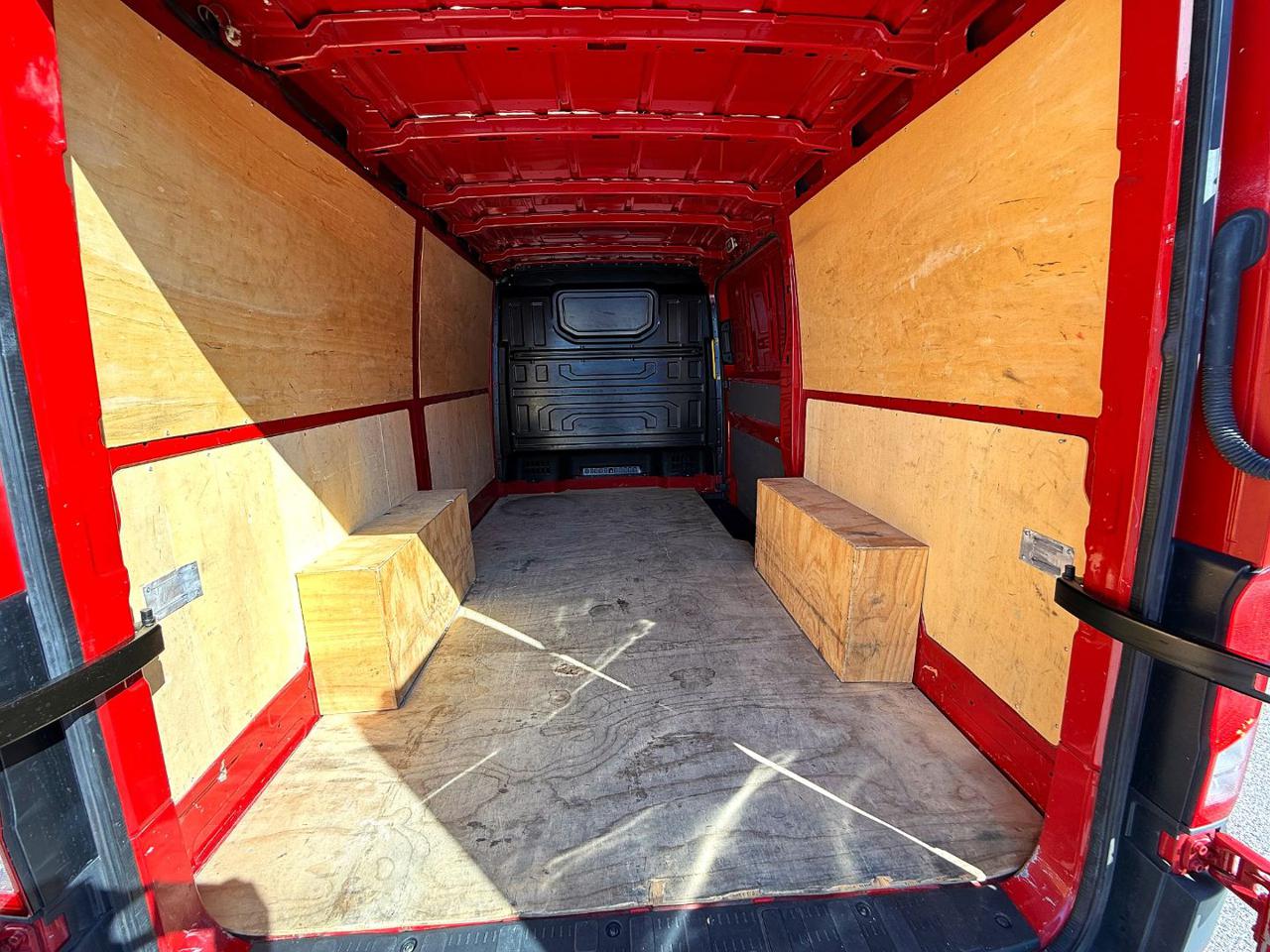 VOLKSWAGEN CRAFTER  2.0 TDI L3H2 - 7