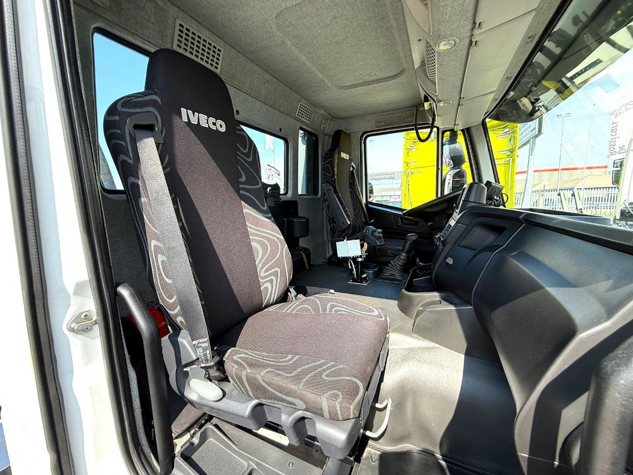 IVECO TRAKKER 450 8x4 - 9