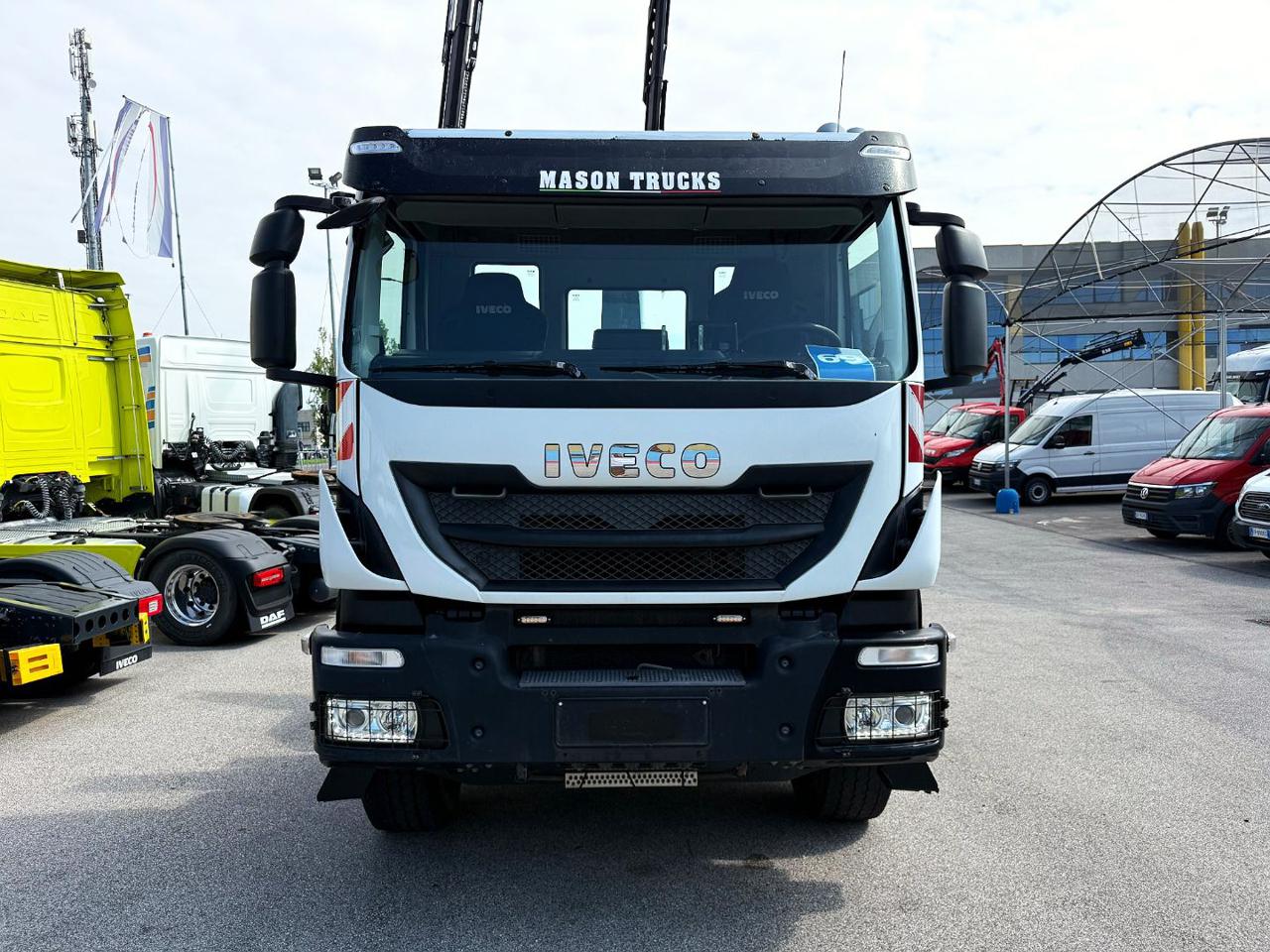 IVECO TRAKKER 450 8x4 - 5