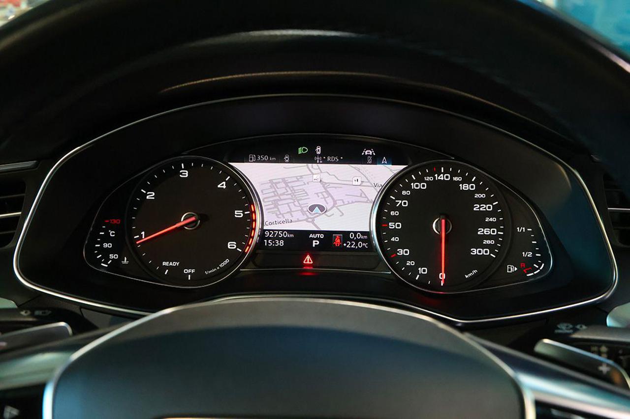 AUDI A6 35 TDI Avant S-Tronic Business - 29