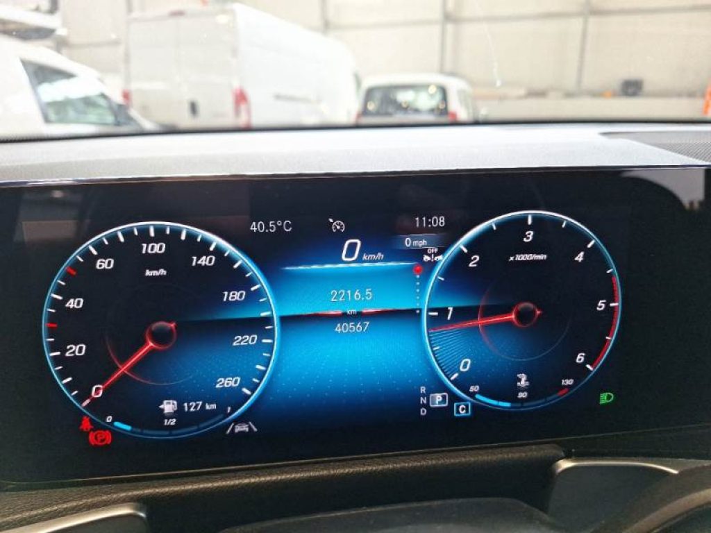 MERCEDES-BENZ GLB 180 d Automatic Sport Plus - 4