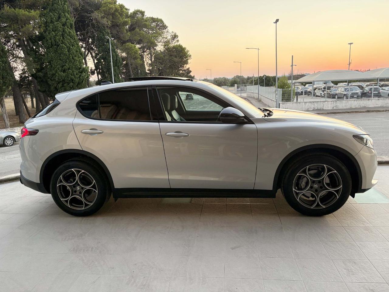 ALFA ROMEO Stelvio 2.2 Turbodiesel 190 CV AT8 Q4 Sprint TETTO - 4