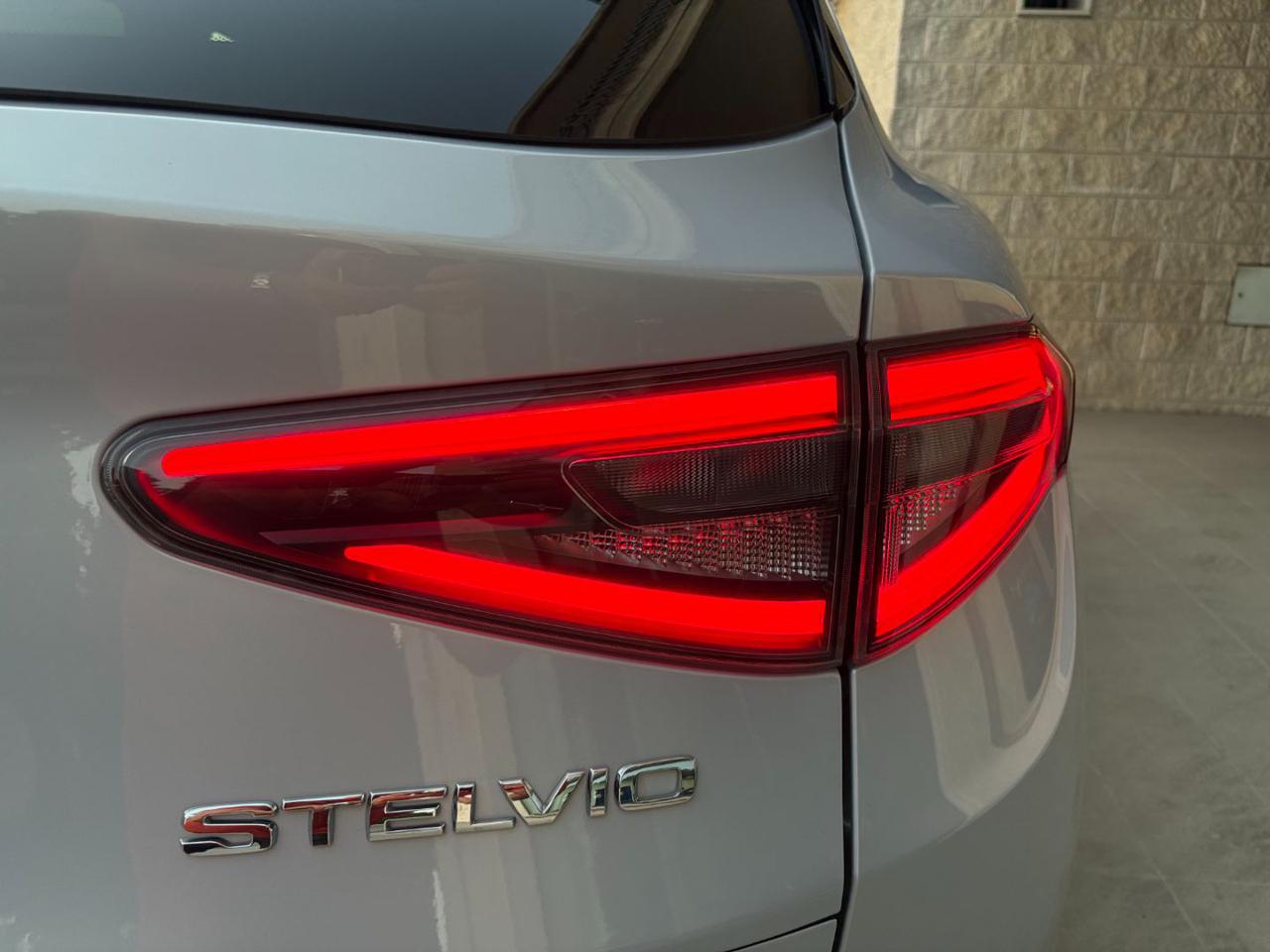 ALFA ROMEO Stelvio 2.2 Turbodiesel 190 CV AT8 Q4 Sprint TETTO - 36