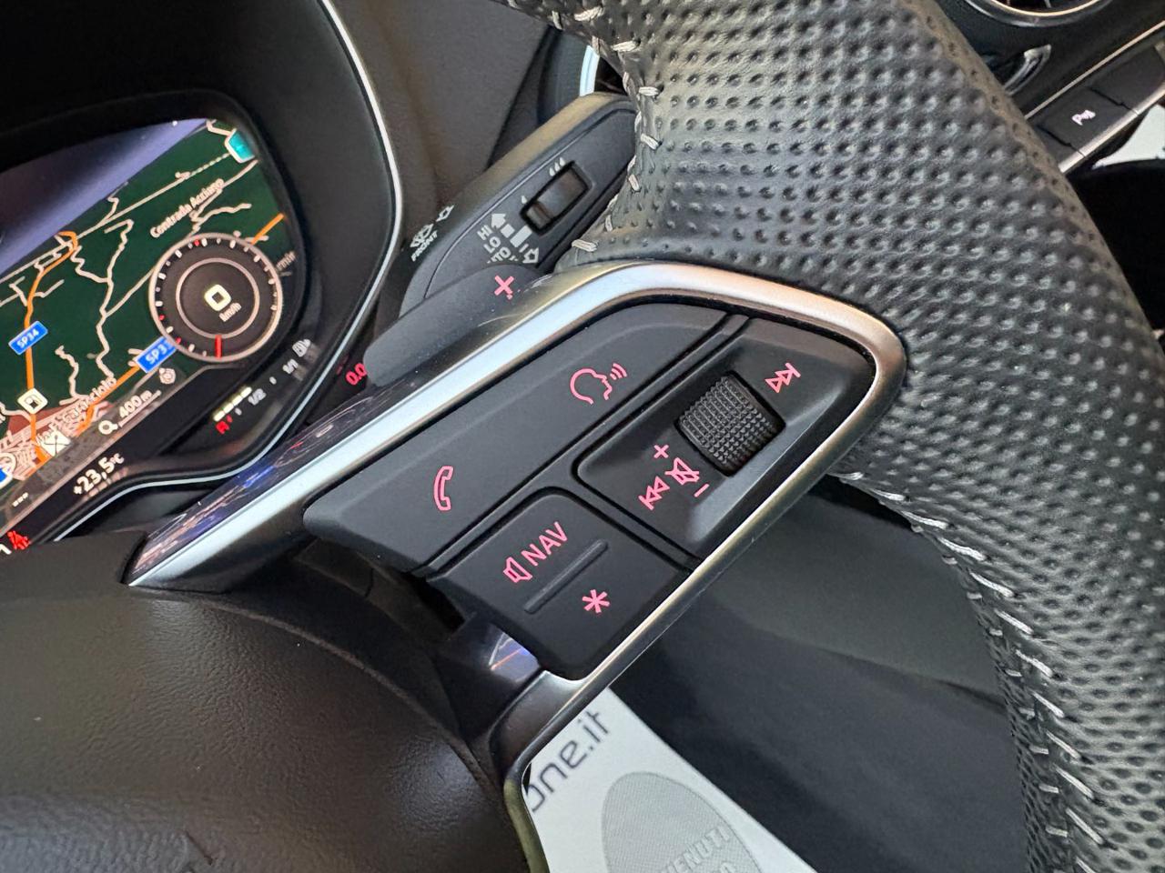 AUDI TT Roadster 40 2.0 TFSI S tronic S line - 25