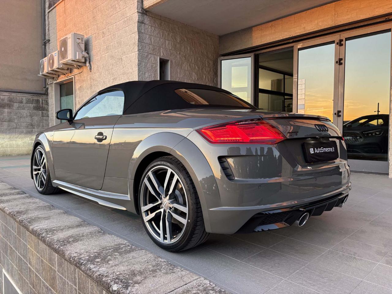 AUDI TT Roadster 40 2.0 TFSI S tronic S line - 20