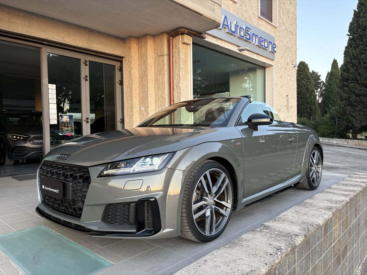 AUDI TT Roadster 40 2.0 TFSI S tronic S line - 1