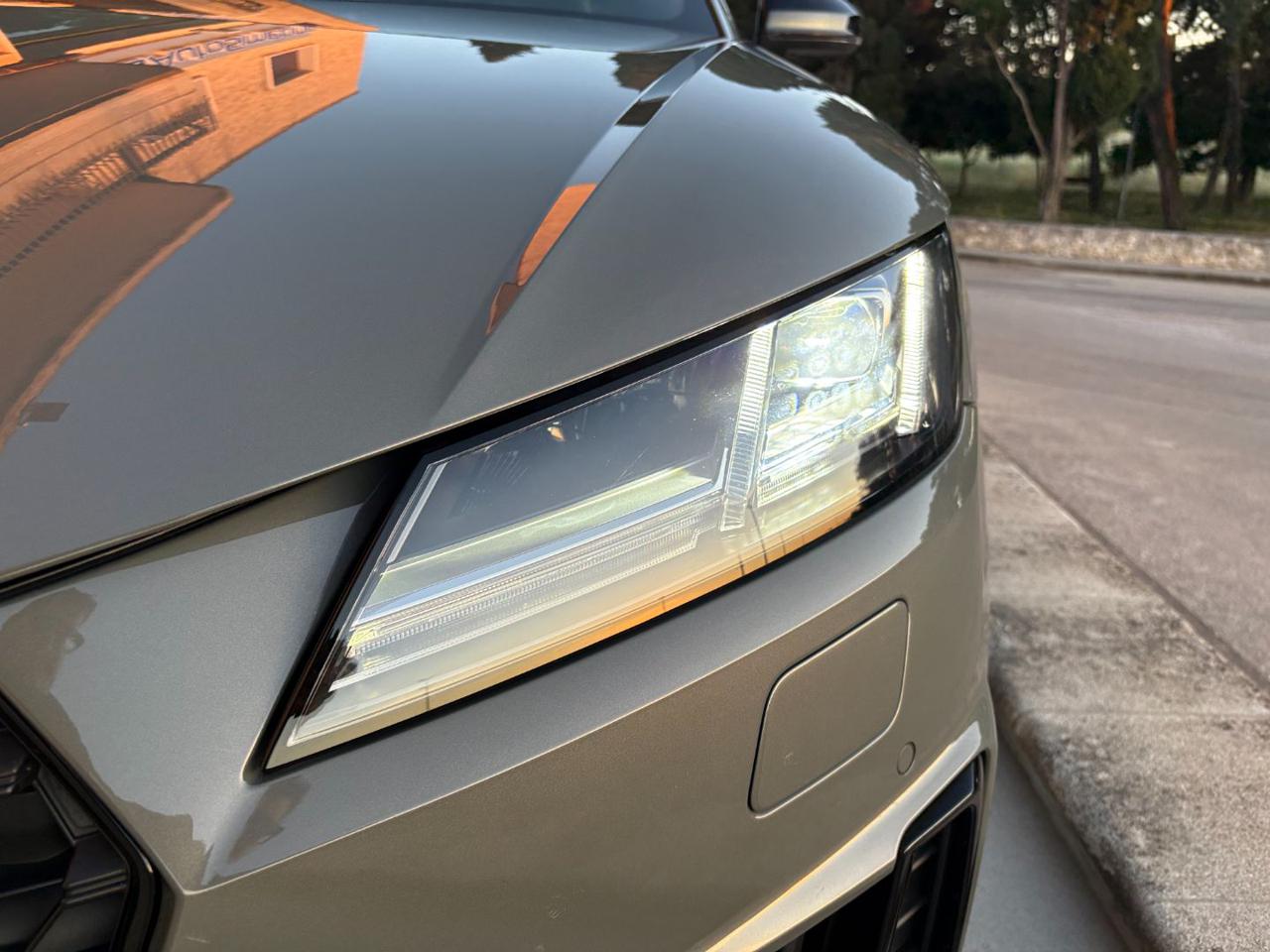 AUDI TT Roadster 40 2.0 TFSI S tronic S line - 22
