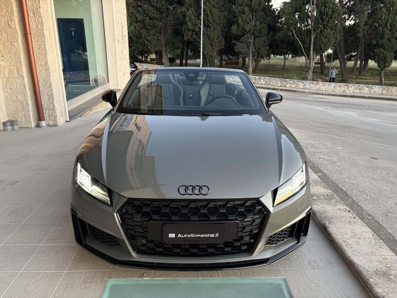 AUDI TT Roadster 40 2.0 TFSI S tronic S line - 2