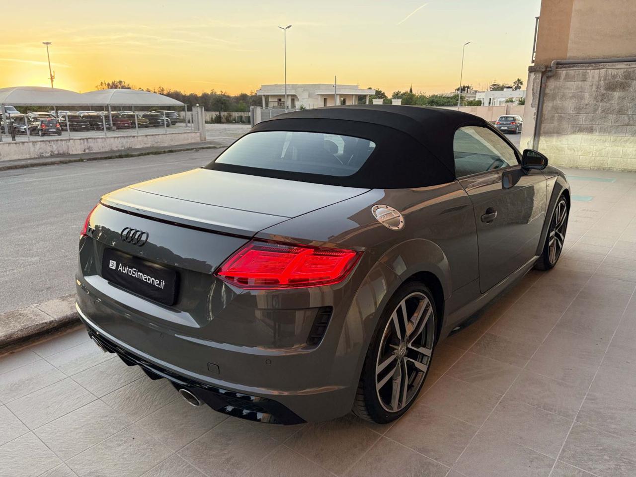 AUDI TT Roadster 40 2.0 TFSI S tronic S line - 18