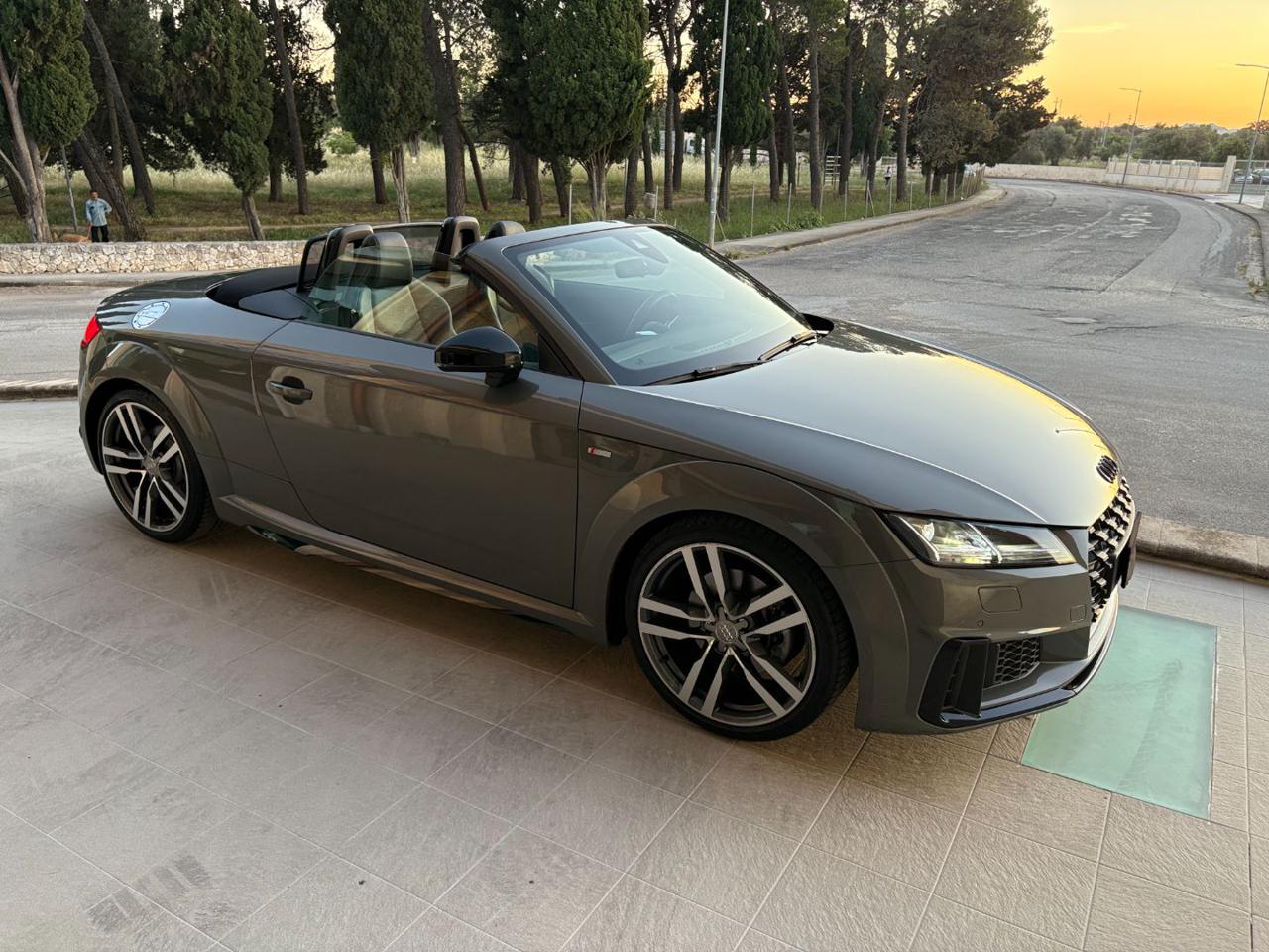 AUDI TT Roadster 40 2.0 TFSI S tronic S line - 3