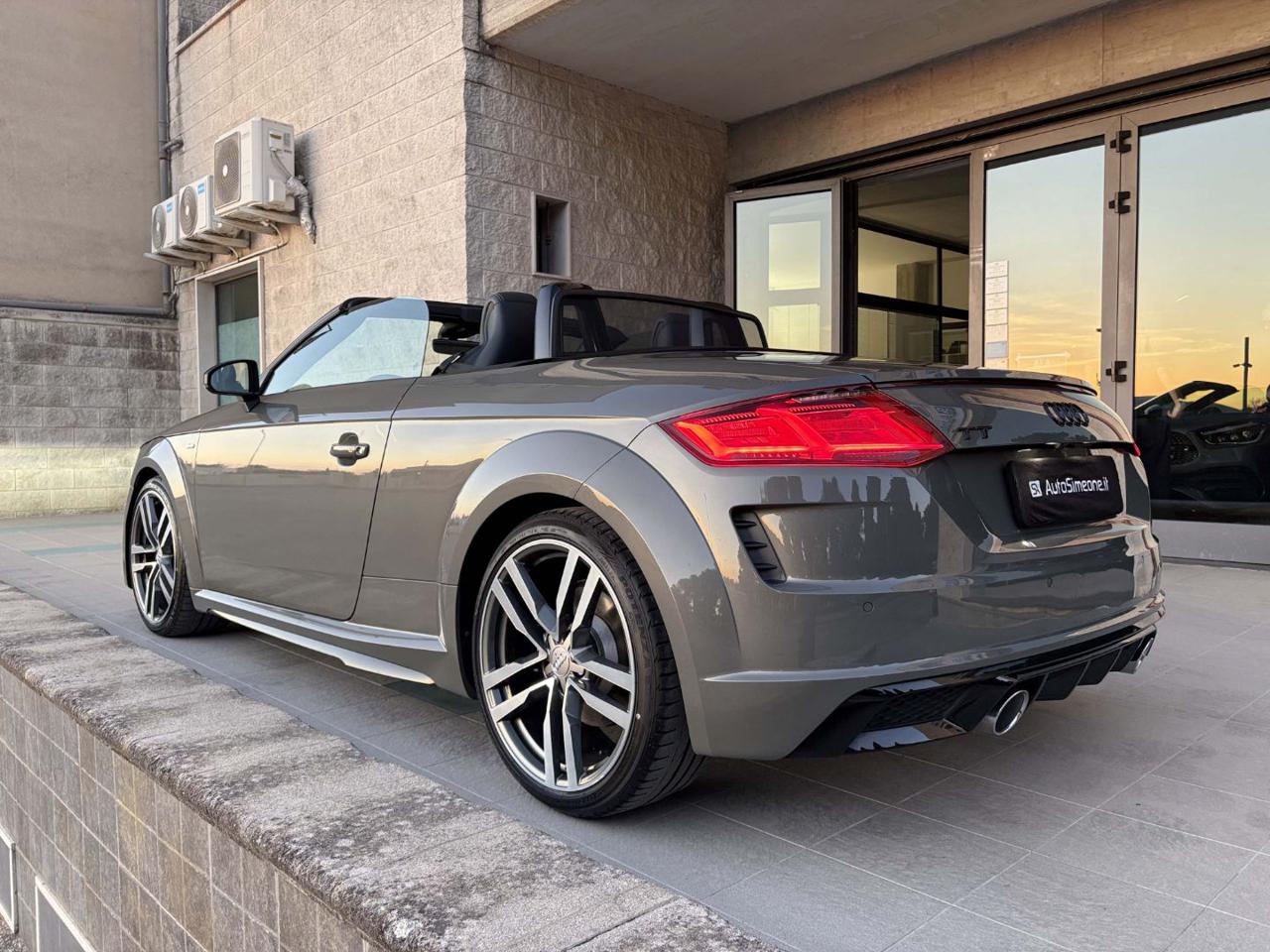 AUDI TT Roadster 40 2.0 TFSI S tronic S line - 6