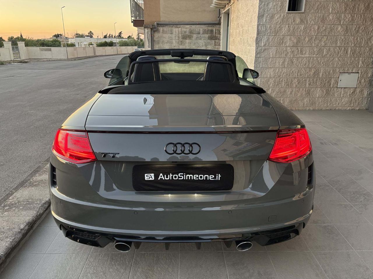 AUDI TT Roadster 40 2.0 TFSI S tronic S line - 5