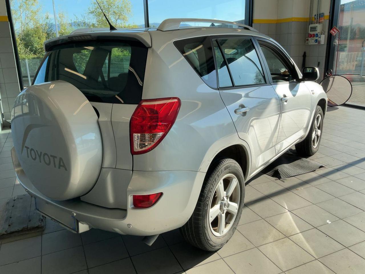 TOYOTA RAV 4 MY23 RAV4 2.2 D-4D 136 CV - 7