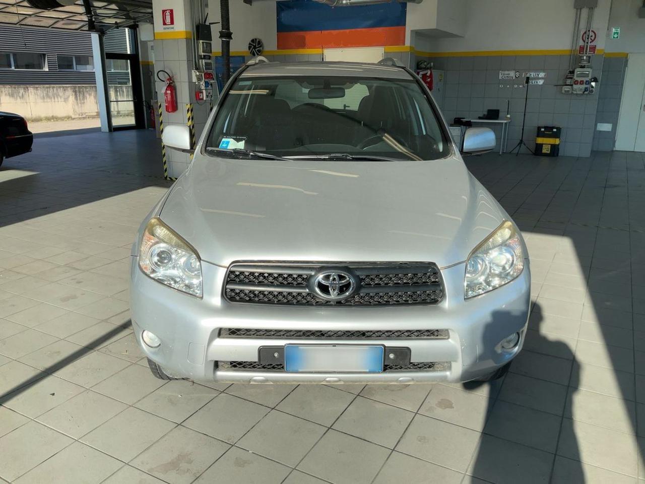 TOYOTA RAV 4 MY23 RAV4 2.2 D-4D 136 CV - 3