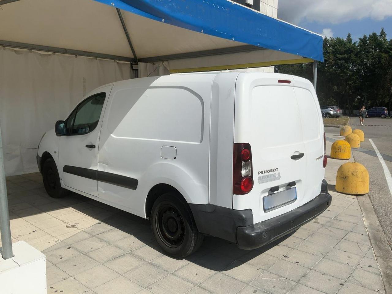 PEUGEOT Partner BlueHDi  L2 Furgone Premium - 13