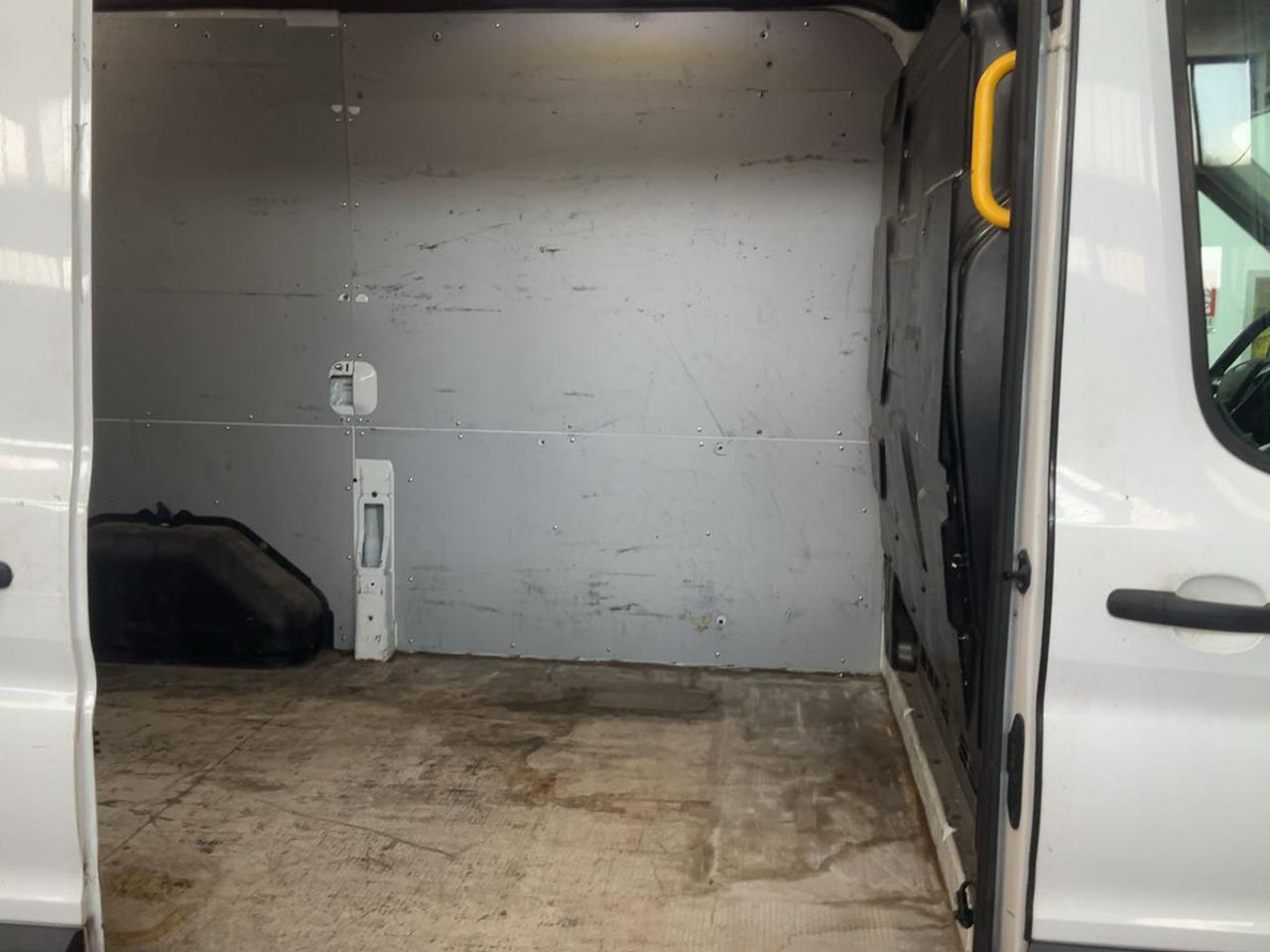 FORD Transit 310 2.0TDCi EcoBlue 130CV - 19