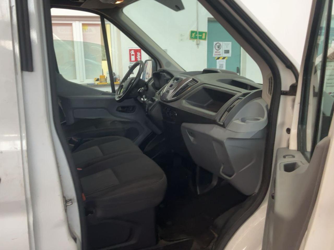 FORD Transit 310 2.0TDCi EcoBlue 130CV - 12