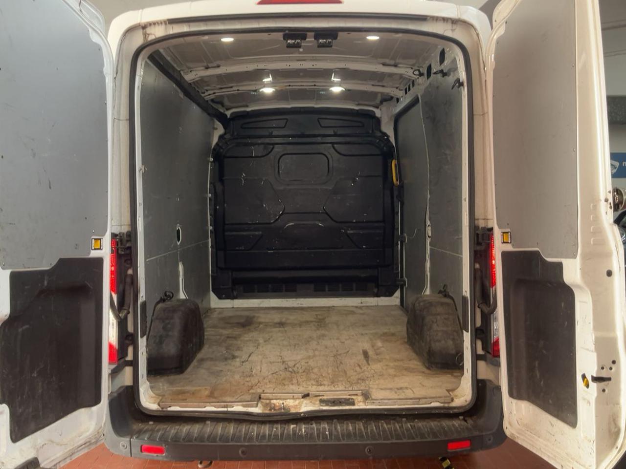 FORD Transit 310 2.0TDCi EcoBlue 130CV - 17