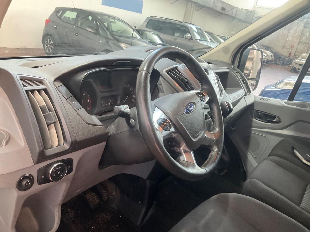 FORD Transit 310 2.0TDCi EcoBlue 130CV - 13