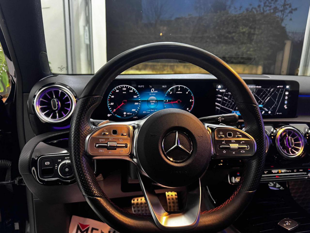 MERCEDES-BENZ A 180 d Automatic Premium AMG - 13