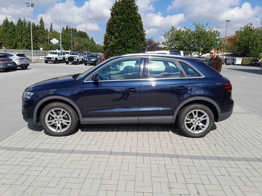 AUDI Q3 2.0 TFSI 125kW quattro Stronic - 4