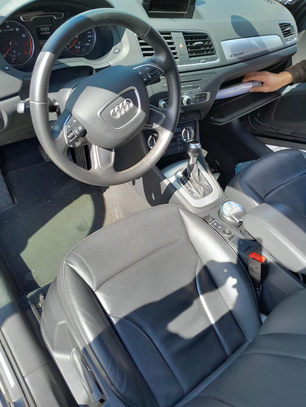 AUDI Q3 2.0 TFSI 125kW quattro Stronic - 8