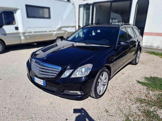 MERCEDES-BENZ E 250 Nero metallizzato