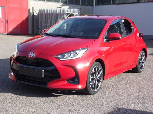 TOYOTA Yaris rubino metallizzato