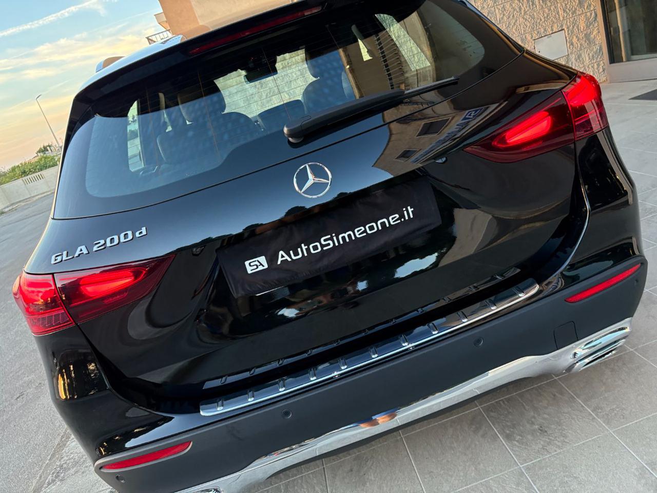 MERCEDES-BENZ GLA 200 d Automatic Business Extra - 30