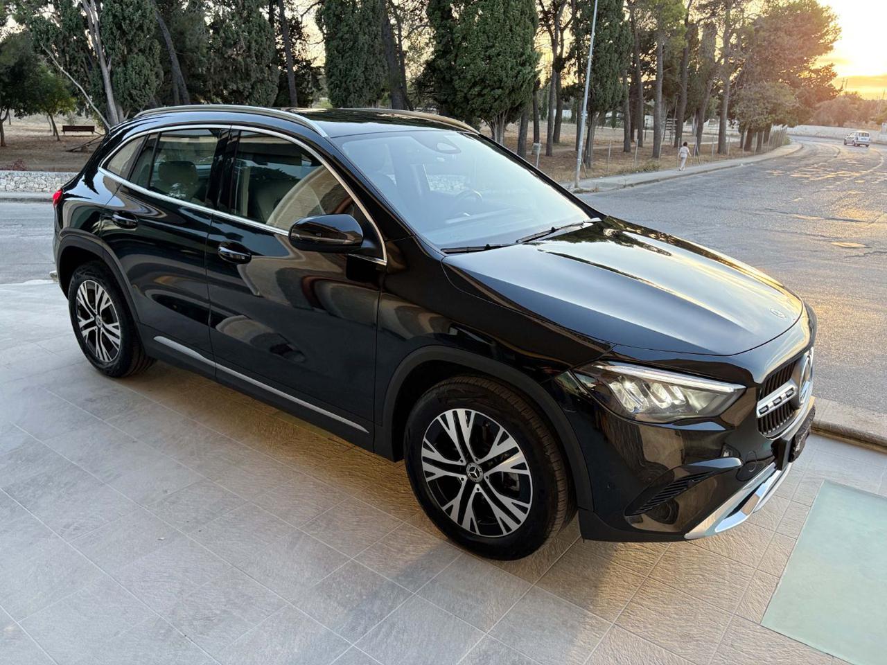 MERCEDES-BENZ GLA 200 d Automatic Business Extra - 3
